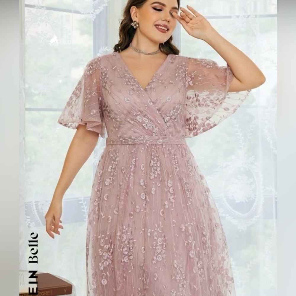 SHEIN Belle Plus Floral Embroidered Flutter Sleeve Overlap Collar size OX